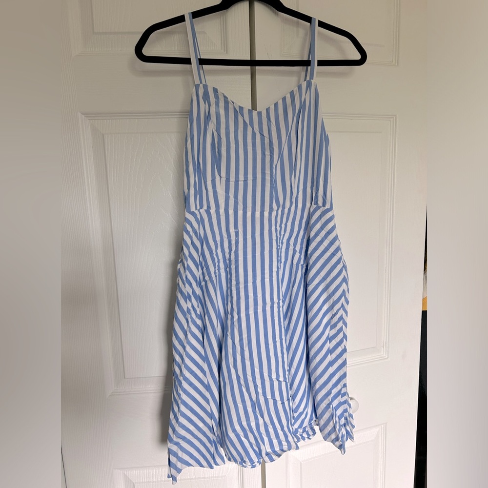 Women’s striped dress - Old Navy - NWOT -S